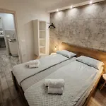 Pensjonat Vall Distria *
