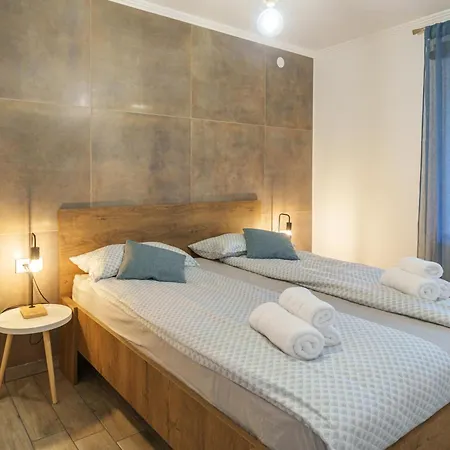 Vall Distria Guest house Secovlje